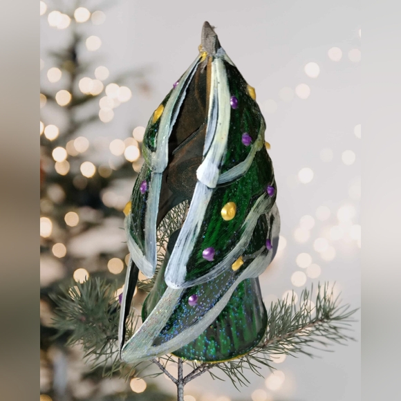 🌲10/$20.~Bouncy Table Top Metallic Christmas Tree - Picture 2 of 7